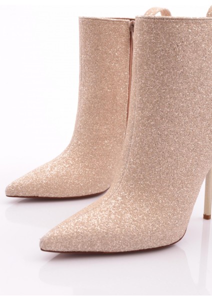 8018 Kadin Topuklu Bot fırsatları