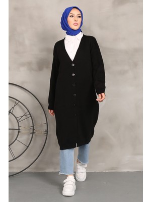 Siyah Düğmeli Uzun Triko Hırka