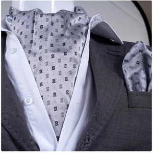 Exve Exclusive Gri Gümüş Üzeri Geometrik Desenli Elegant Fular Mendil Seti