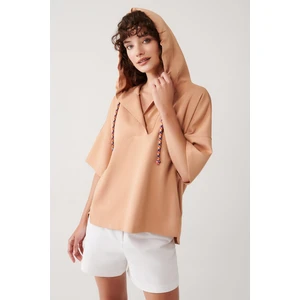 Muni Muni Düz Kordon Detaylı Kapüşonlu Sweatshirt-Vizon