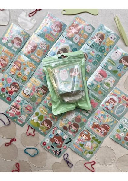 Sevimli Kız ile Kendi Anahtarlığını Tasarla 58 Parça Yeşil Sticker Seti/ Anahtarlık / Bullet Journal/Etiket/Çıkartma