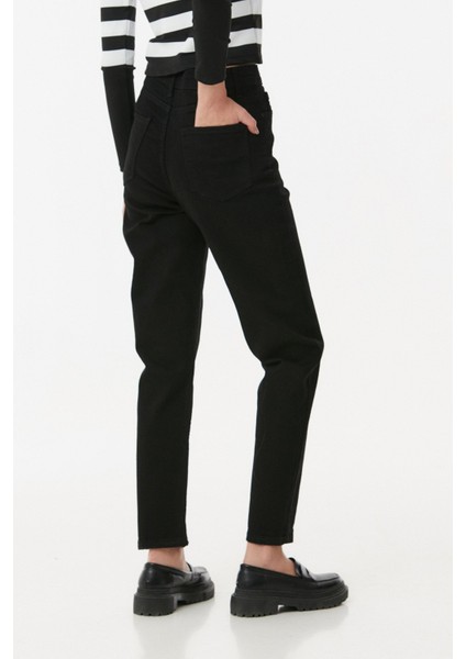 Yüksek Bel Mom Fit Jean modelleri