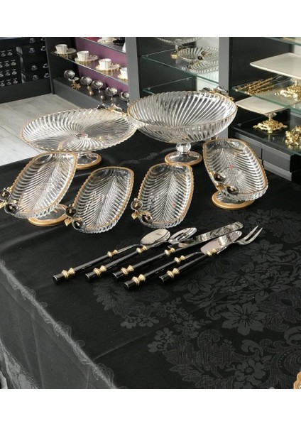 Avangarde Ayaklı Gala Çiçekli 6 Parça Sunumluk ve 5 Parça Servis Setinden Oluşan Sunum Seti