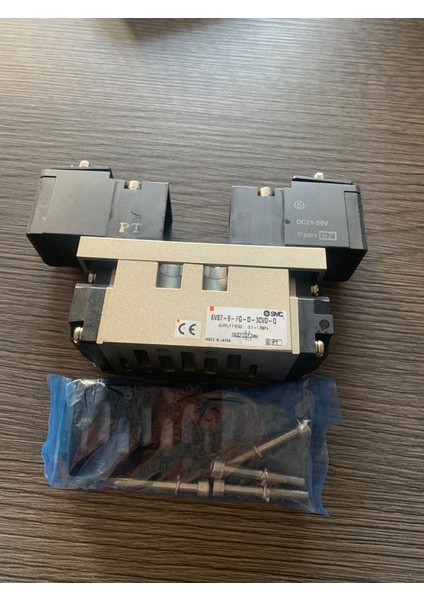 Solenoıd Valf Smc 24VCC Iso1 Evs7-6-Fg-D-3cvo-Q