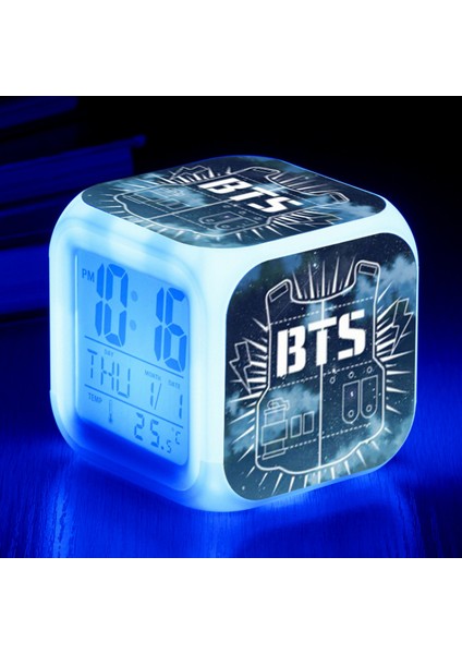 7 Renkli LED Kare Dijital Alarmlı Saat - Beyaz (Yurt Dışından)