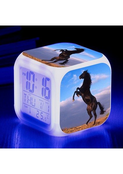 7 Renkli LED Kare Dijital Alarmlı Saat - Beyaz (Yurt Dışından)