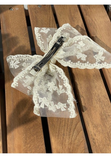 Fiyonk Model Klipsli Saç Tokası Ekru SBT1734 fiyatları