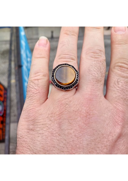 Kaplan Gözü Taşlı Sarmaşık Desen Işlemeli Erkek Yüzük modelleri