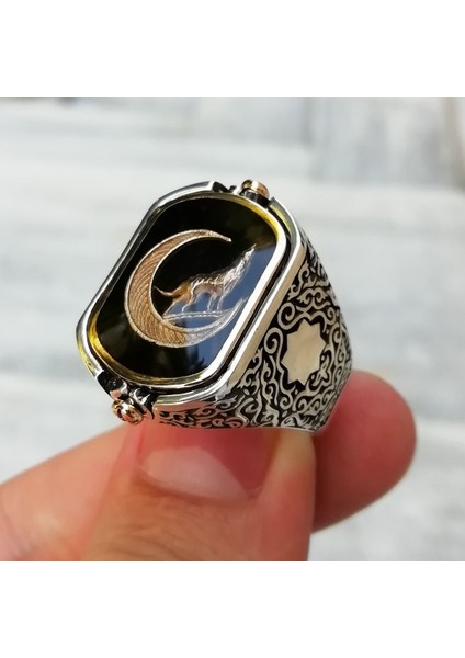 Bozkurt Işlemeli Siyah Taşlı Çift Taraflı Erkek Yüzük modelleri