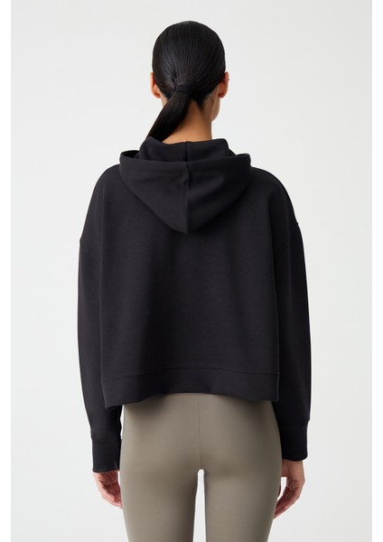 Siyah Kapüşonlu Yumuşak Dokulu Crop Sweatshirt Cropped Sweat fırsatları