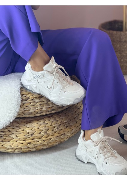 Bold Beyaz Bağcıklı Kadın Sneaker fırsatları