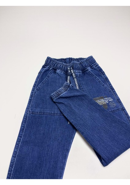 Erkek Çocuk Yapıştırma Cepli Mavi Kot Pantolon (Bir Beden Büyük Almanız Tavsiye Edilir.) modelleri