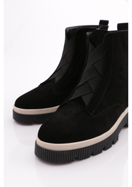 3752 Kadin Lastik Detayli Bilek Bot fırsatları