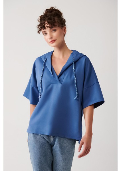 Düz Kordon Detaylı Kapüşonlu Sweatshirt-Indigo