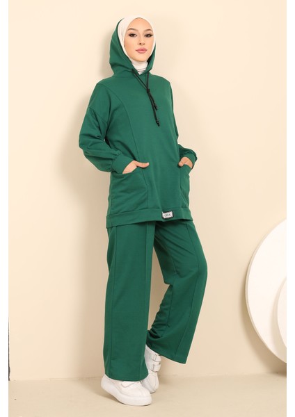 Zümrüt Yeşili Önü Etiketli İki İplik Tesettür Takım