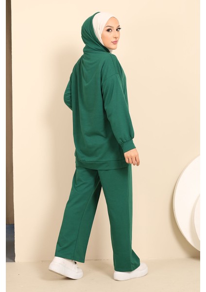 Zümrüt Yeşili Önü Etiketli İki İplik Tesettür Takım fırsatları