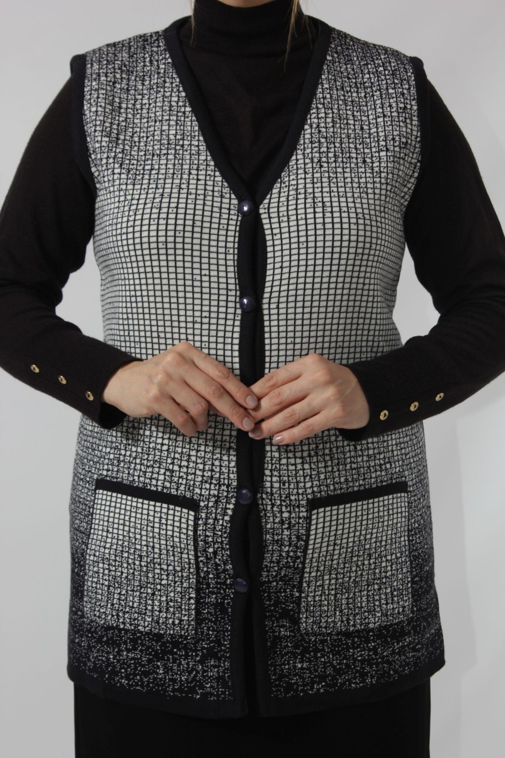 Moda Berray Y866 Kareli Düğmeli Cepli Mevsimlik Anne Yelek görsel 3