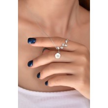 Ervanur 925 Ayar Gümüş Rodyum Kaplama Taşlı Manolya Çiçeği Kadın Kolye