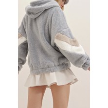 Pullaps Gri Kapüşonlu Fermuarlı Kolları Renk Bloklu Oversize Peluş Sweatshirt