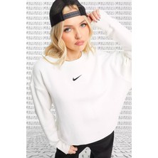 Nike Sportswear Essential Collection Kadın Beyaz Oversized Fleece Sweatshirt Düz Desen Rahat Kesim