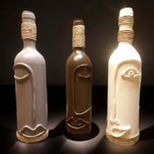 Mes Reves Design El Boyaması Cam Şarap Şişesi Dekorasyonları 3'lü Set, Soyut Yüz Desenli Kahverengi Dekoratif Şişeler