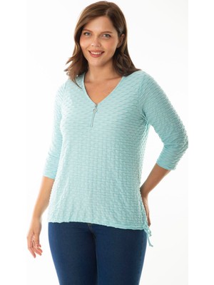 Şans Kadın Büyük Beden Yeşil Ön Patı Fermuarlı Etek Ucu Bağcıklı Gofreli Kumaş Bluz 65N36967