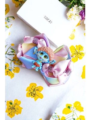 Fiyonka Handmade Creations Avatar Bebek Figür Kız Çocuk Fiyonk Kurdele Toka