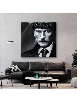 Mustafa Kemal Atatürk Bir Çift Mavi Göz Kare Kanvas Tablo