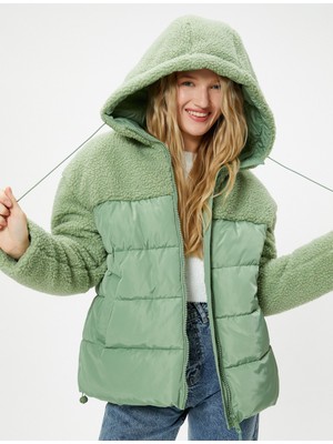 Koton Şişme Mont Peluş Detaylı Kapşonlu Cepli