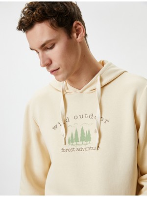 Koton Slogan Baskılı Hoodie Kanguru Cepli Manzara Detaylı