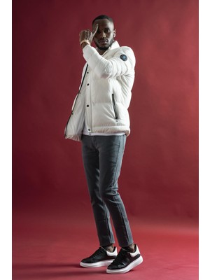 Akçaylar Slimfit Çıtçıt ve Fermuar Kapamalı Dik Yaka Kolları Lastikli Astarlı Yan Cepli Erkek Kısa Mont