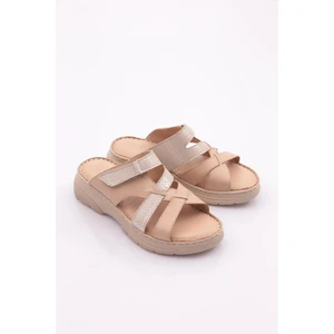 335 Kadin Cirtli Terlik