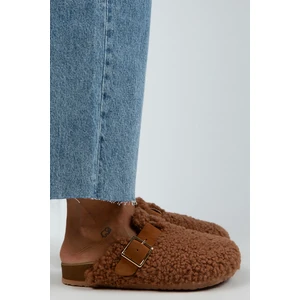 Suzen Kadın Tekstil Kürklü Hakiki Deri Kemerli Tokalı Taba Terlik