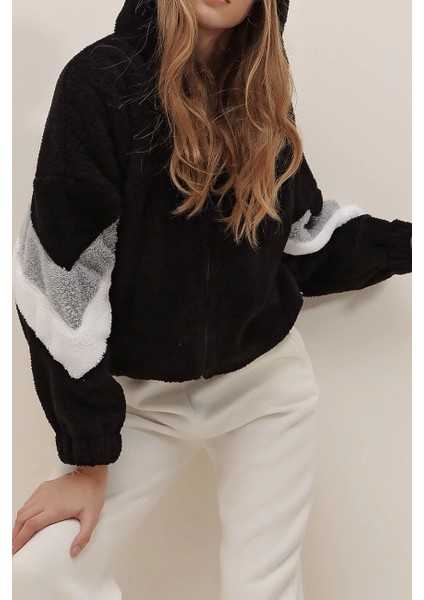 Siyah Kapüşonlu Fermuarlı Kolları Renk Bloklu Oversize Peluş Sweatshirt indirimleri