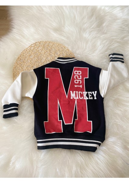 Mickeymause Kolej Montu fırsatları