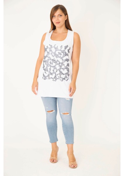 Kadın Büyük Beden Beyaz Payet Detaylı Uzun Kolsuz Bluz 65N36931 fiyatları