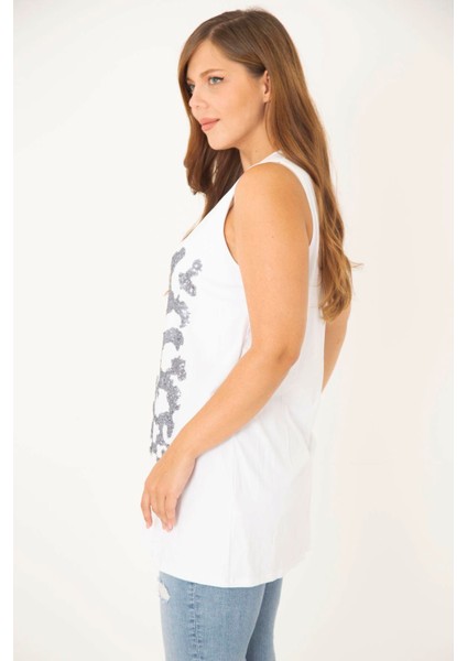 Kadın Büyük Beden Beyaz Payet Detaylı Uzun Kolsuz Bluz 65N36931 indirimleri