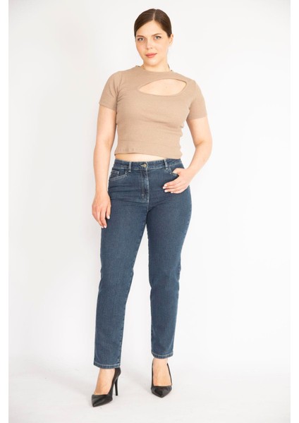 Kadın Büyük Beden Lacivert Ön Cepli Likralı Kot Pantolon 65N36986 fiyatları