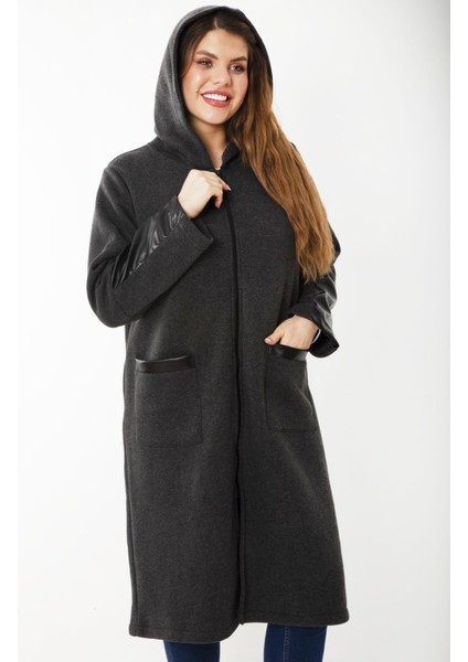 Kadın Büyük Beden Füme Ön Fermuarlı Kapşonlu Astarsız Suni Deri Garnili Kaban 65N37179