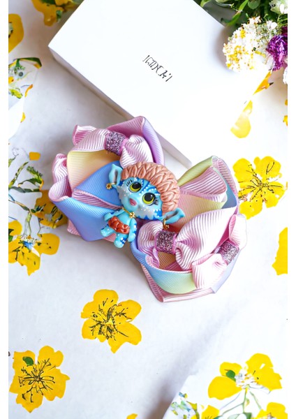 Fiyonka Handmade Creations Avatar Bebek Figür Kız Çocuk Fiyonk Kurdele Toka