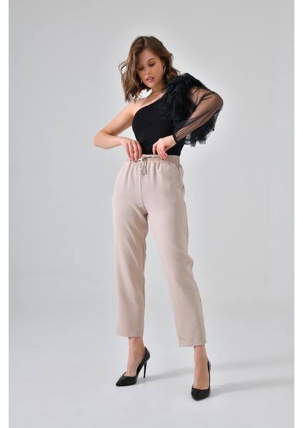 Taş Beli Lastikli Bağcıklı Fit Pantolon modelleri