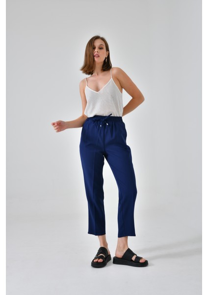 Lacivert Beli Lastikli Bağcıklı Fit Pantolon fiyatları