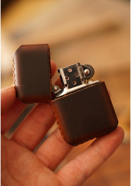 Deri Kılıflı Zippo Çakmak