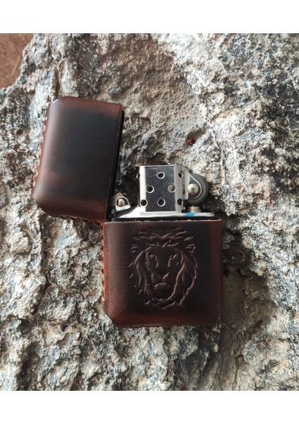 Deri Kılıflı Zippo Çakmak