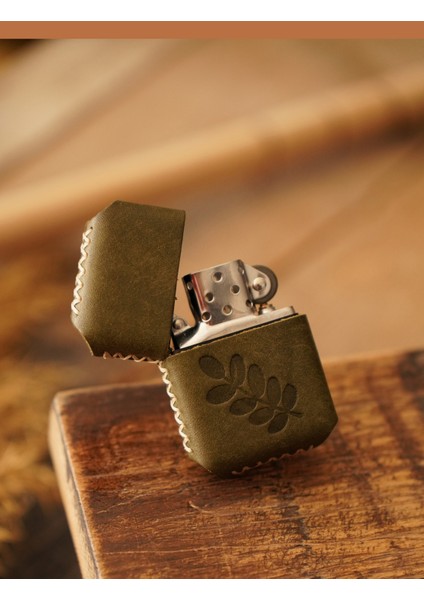 Deri Kılıflı Zippo Çakmak
