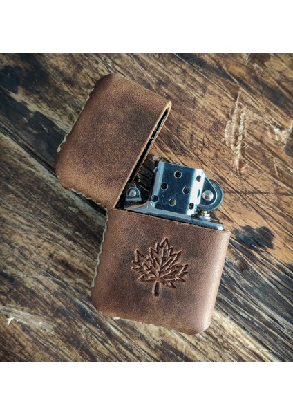Deri Kılıflı Zippo Çakmak