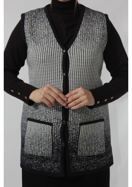 Y866 Kareli Düğmeli Cepli Mevsimlik Anne Yelek modelleri