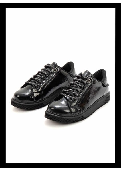 Siyah Rugan Kadın Sneaker K01763132508