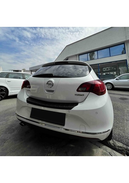 Opel Astra J 2010-2018 (Hatchback) Uyumlu Arka Tampon Eşiği Mat