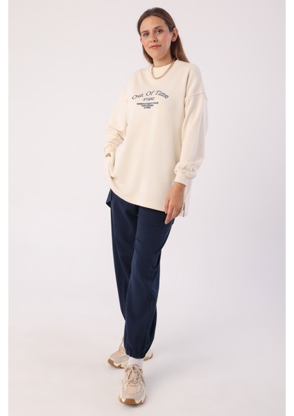 Oversize Nakışlı Sweatshirt